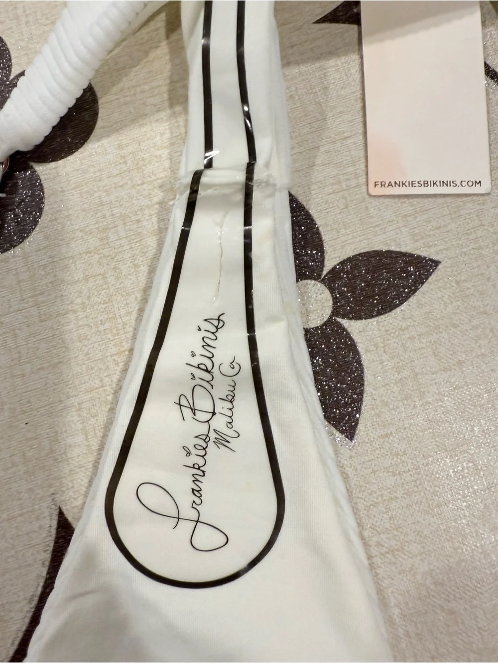 NwT🌻Frankies Bikinis ribbed string bikini bottom 🌻